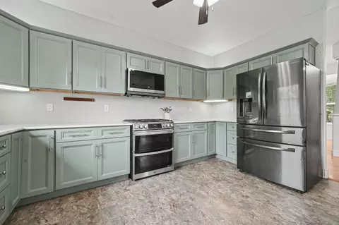 Kitchen - 18461 Shake Ridge Rd, Sutter Creek, CA 95685 photo 5 of 9