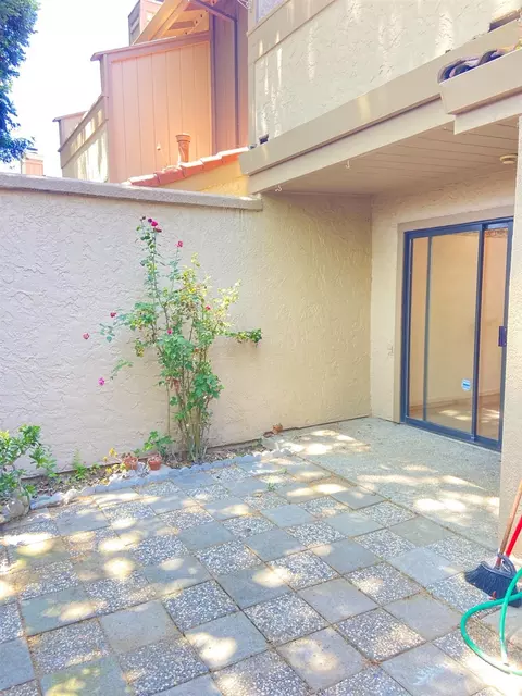 Exterior - 4045 Dale Rd #C, Modesto, CA 95356 photo 2 of 12