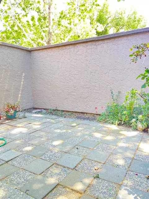 Exterior - 4045 Dale Rd #C, Modesto, CA 95356 photo 4 of 12