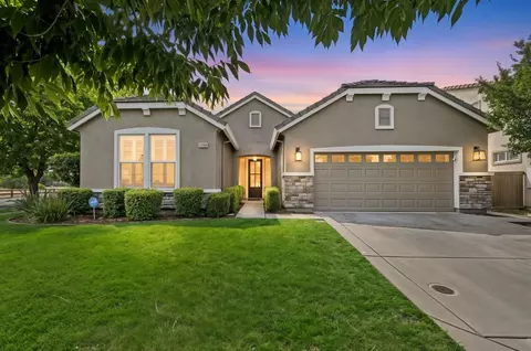 2320 Raindance Dr, Roseville, CA 95747
