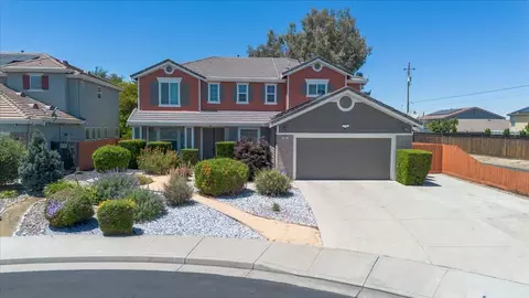 Exterior - 402 Payton Ct, Tracy, CA 95377 photo 3 of 11