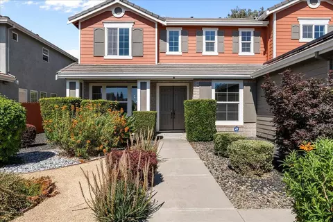 Exterior - 402 Payton Ct, Tracy, CA 95377 photo 4 of 11