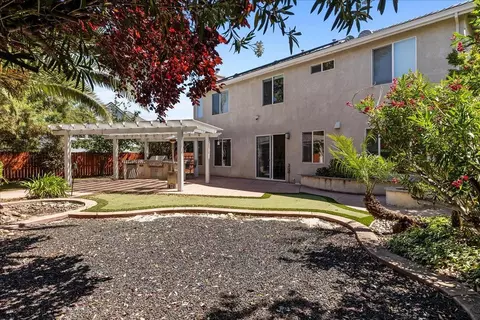 Exterior - 402 Payton Ct, Tracy, CA 95377 photo 5 of 11