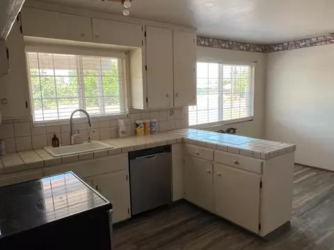 Kitchen - 1936 Clinton Rd, Hughson, CA 95326 photo 3 of 3