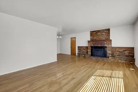 Living - 609 Main, Wheatland, CA 95692 photo 3 of 7