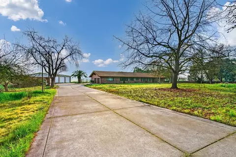 8491 River Rd, Sacramento, CA 95832