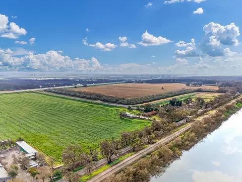 8491 River Rd, Sacramento, CA 95832