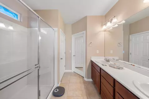 Bath - 1320 Camilla St, Manteca, CA 95337 photo 1 of 1