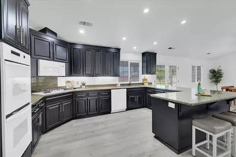 Kitchen - 2734 Maple St, Sutter, CA 95982 photo 7 of 12