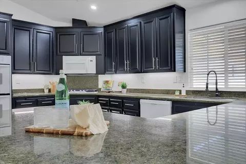 Kitchen - 2734 Maple St, Sutter, CA 95982 photo 11 of 12