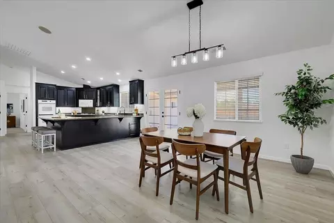 Dining - 2734 Maple St, Sutter, CA 95982 photo 2 of 5