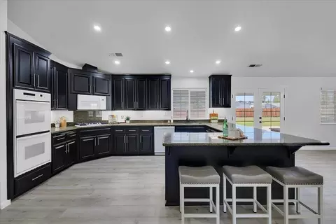Kitchen - 2734 Maple St, Sutter, CA 95982 photo 8 of 12