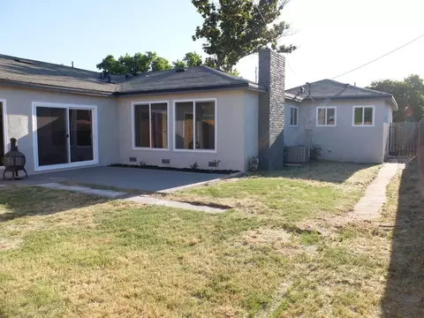 Exterior - 1822 Joaquin St, Modesto, CA 95350 photo 7 of 11