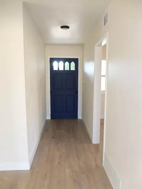 Entry Way - 1822 Joaquin St, Modesto, CA 95350 photo 2 of 3