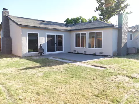 Exterior - 1822 Joaquin St, Modesto, CA 95350 photo 5 of 11