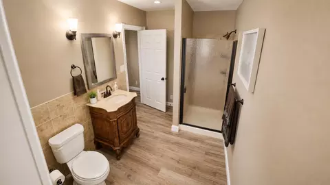 Bath - 5800 Wilkinson Ln, Burson, CA 95225 photo 1 of 5