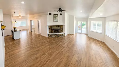 Living - 5800 Wilkinson Ln, Burson, CA 95225 photo 2 of 6