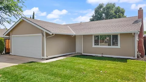 Exterior - 688 Chestnut Ave, Tracy, CA 95376 photo 3 of 9