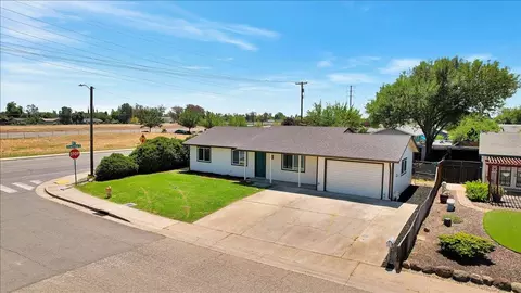 View/Area - 1994 18th St, Olivehurst, CA 95961 photo 1 of 9