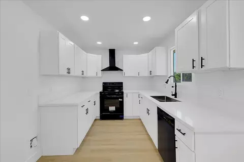 Kitchen - 1994 18th St, Olivehurst, CA 95961 photo 1 of 3