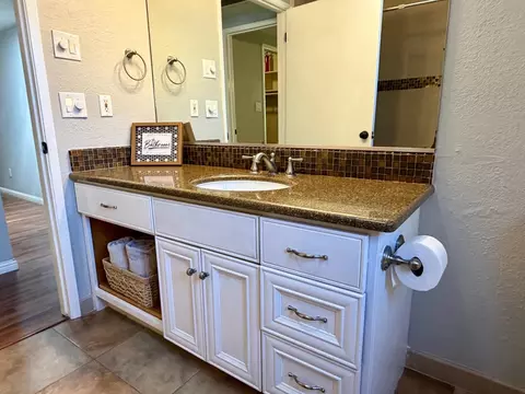 3910 La Honda Way, Carmichael, CA 95608 photo 39