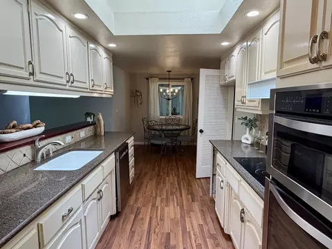 3910 La Honda Way, Carmichael, CA 95608 photo 12