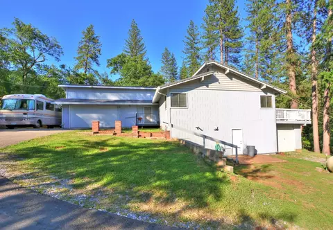5421 Shooting Star Rd, Pollock Pines, CA 95726