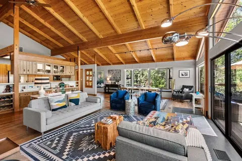 Living - 1051 Sandalwood Dr, Murphys, CA 95247 photo 6 of 7