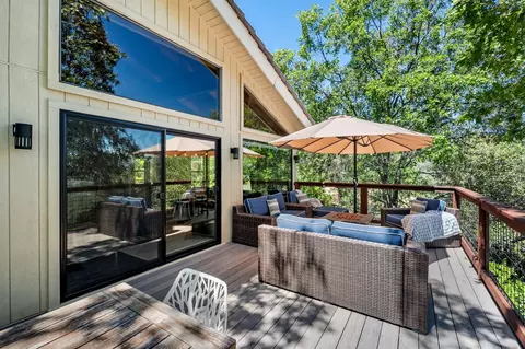 Exterior - 1051 Sandalwood Dr, Murphys, CA 95247 photo 4 of 11