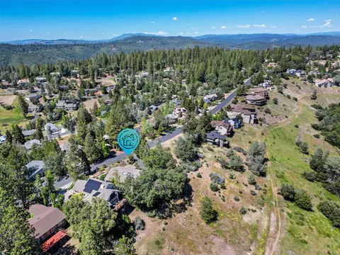 View/Area - 1051 Sandalwood Dr, Murphys, CA 95247 photo 4 of 8