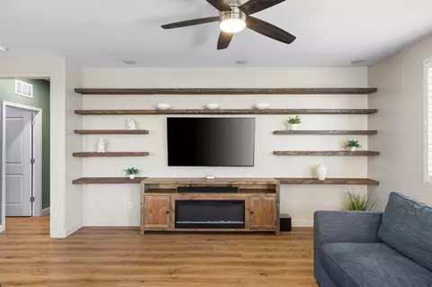 Living - 1070 Alba St, Manteca, CA 95337 photo 1 of 1