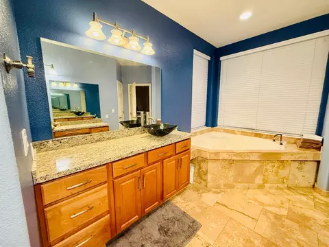 Bath - 611 Sunrise Rd, Copperopolis, CA 95228 photo 1 of 3