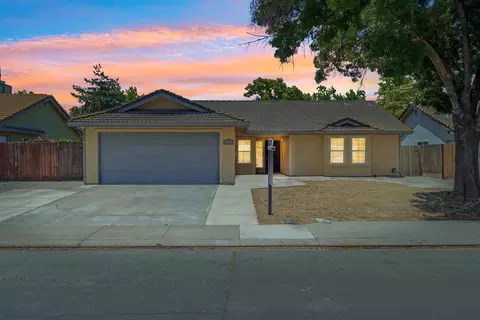 301 Goldrun Dr, Modesto, CA 95354