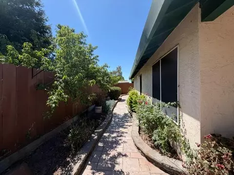 Exterior - 362 Garden Circle Dr, Manteca, CA 95336 photo 4 of 14