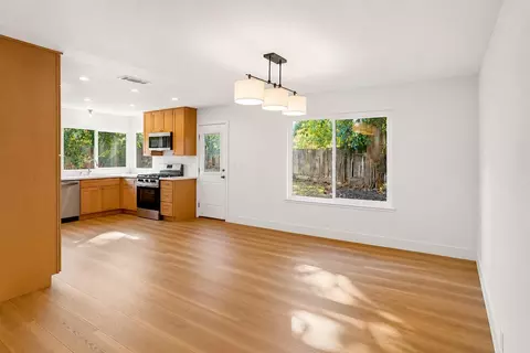 Living - 205 Oakhurst Ct, Merced, CA 95340 photo 11 of 11