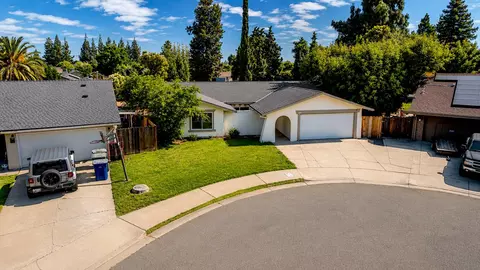 View/Area - 205 Oakhurst Ct, Merced, CA 95340 photo 2 of 10