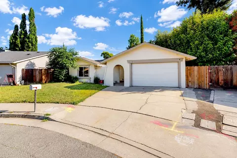 Exterior - 205 Oakhurst Ct, Merced, CA 95340 photo 3 of 11