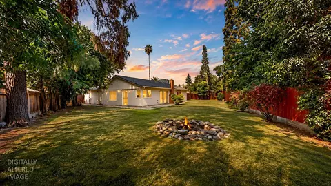 Exterior - 205 Oakhurst Ct, Merced, CA 95340 photo 8 of 11