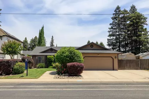 1748 Brennan Ave, Escalon, CA 95320