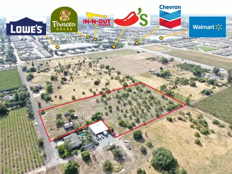 68 Taylor Rd, Lodi, CA 95242