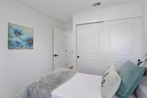 Bedroom - 1927 Grove Ct, Tracy, CA 95376 photo 2 of 6