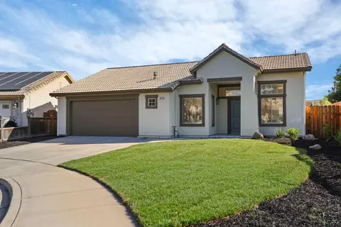 Exterior - 1927 Grove Ct, Tracy, CA 95376 photo 3 of 8