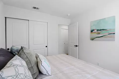 Bedroom - 1927 Grove Ct, Tracy, CA 95376 photo 4 of 6