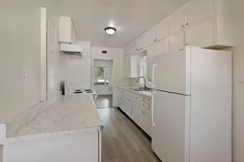 Kitchen - 1025 Windeler Ave, Tracy, CA 95376 photo 1 of 5