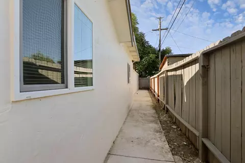 Exterior - 1025 Windeler Ave, Tracy, CA 95376 photo 15 of 16
