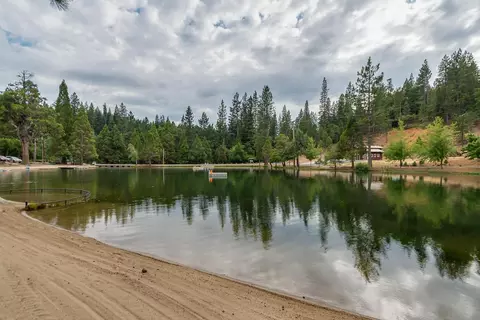 View/Area - 1884 Pine Cone Dr, Arnold, CA 95223 photo 5 of 6