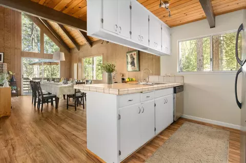 Kitchen - 1884 Pine Cone Dr, Arnold, CA 95223 photo 2 of 3