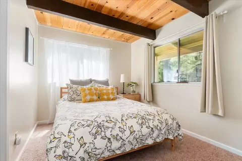 Bedroom - 1884 Pine Cone Dr, Arnold, CA 95223 photo 2 of 4