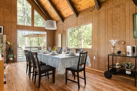 Dining - 1884 Pine Cone Dr, Arnold, CA 95223 photo 3 of 5