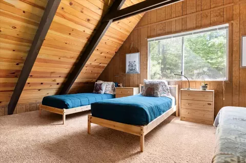Bedroom - 1884 Pine Cone Dr, Arnold, CA 95223 photo 3 of 4